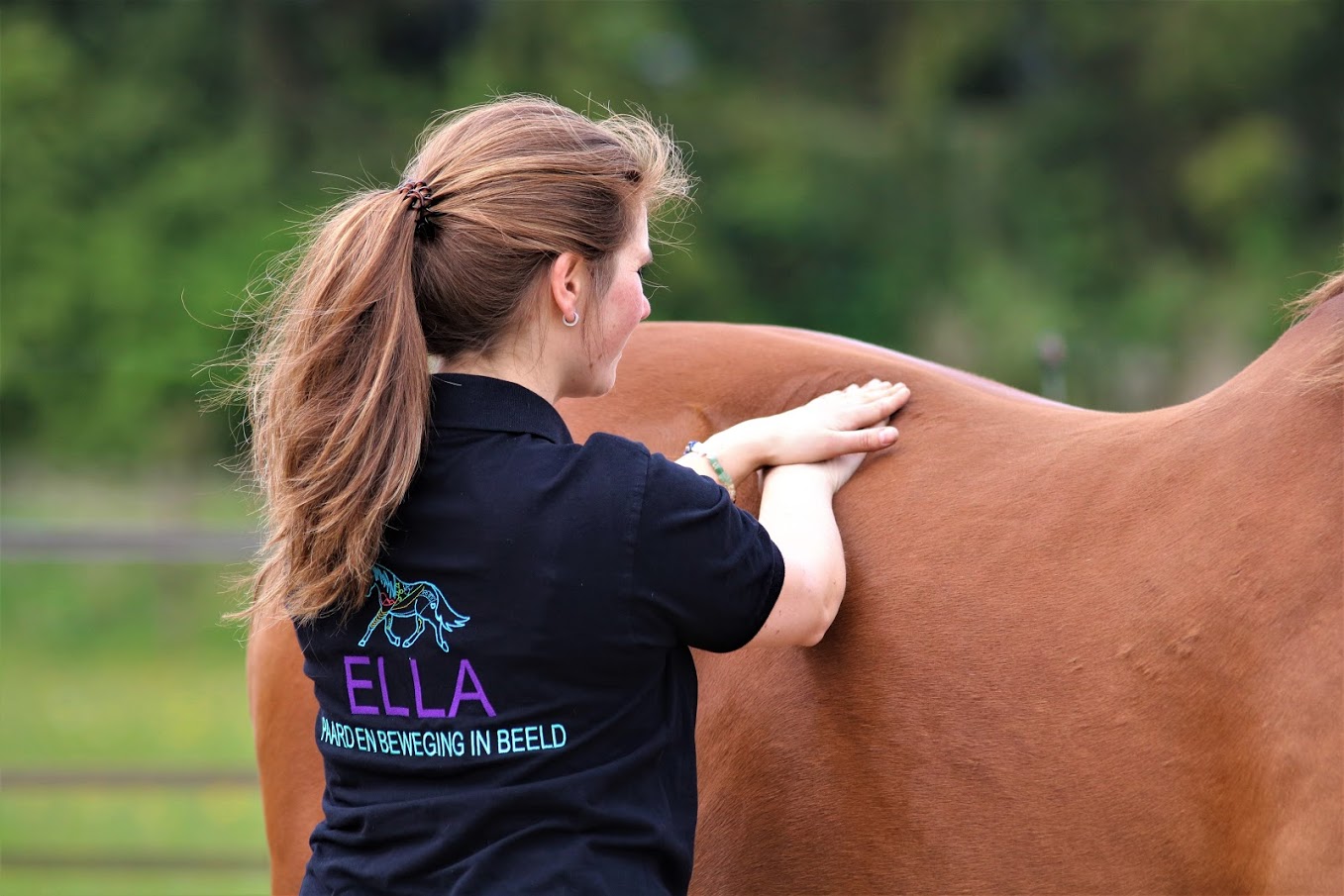 ella-fotozDL7Lk6QtyXsP